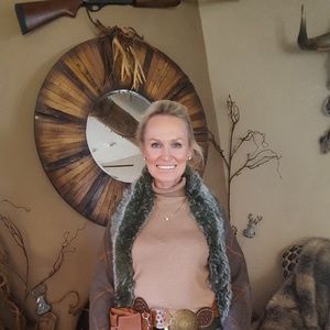 Meet your Posher, Janet